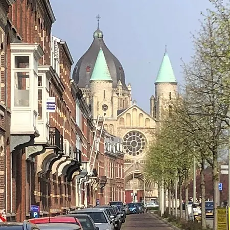 Casa de hóspedes Chez Helene Luxury