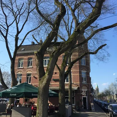 Chez Helene Luxury Πανσιόν 3*